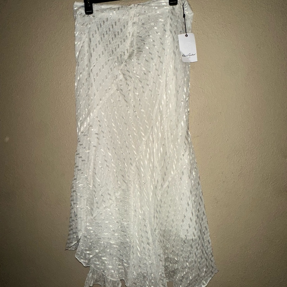Robert Graham Elegant White Maxi A-line Skirt with Asymmetrical Embellishments